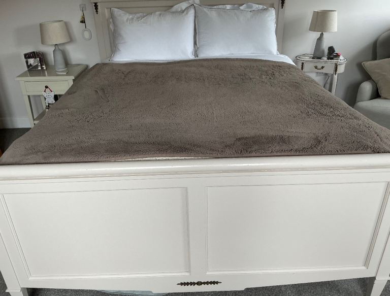 WHITE COMPANY BED/SOFA/THROW