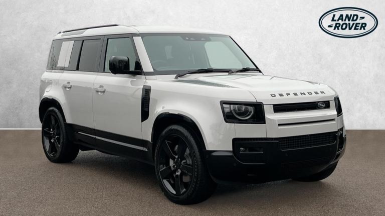 2026 Land Rover Defender 2.0 P300e X-Dynamic HSE 110 SAVING 4 000 GBP WHEN 