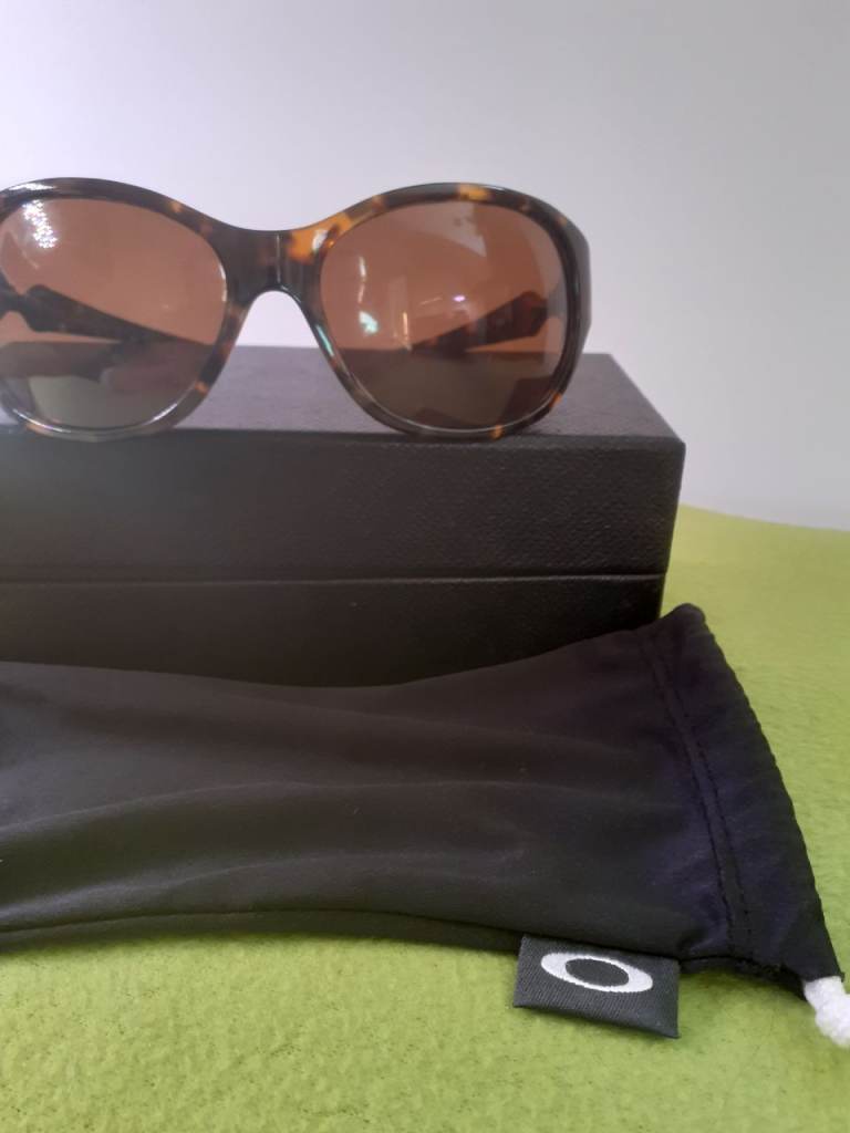 Oakley abandon sunglasses new pick up only 