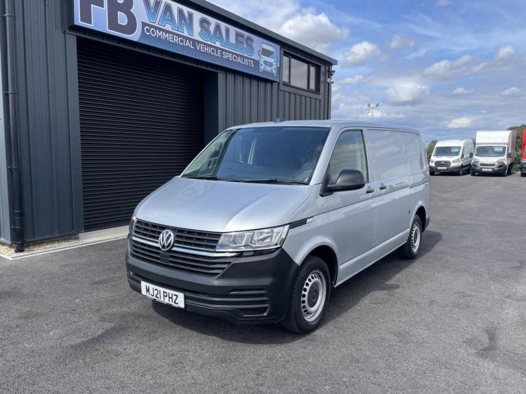 VOLKSWAGEN TRANSPORTER 2.0 TDI T32 Startline 2021