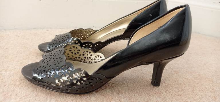 Black heels