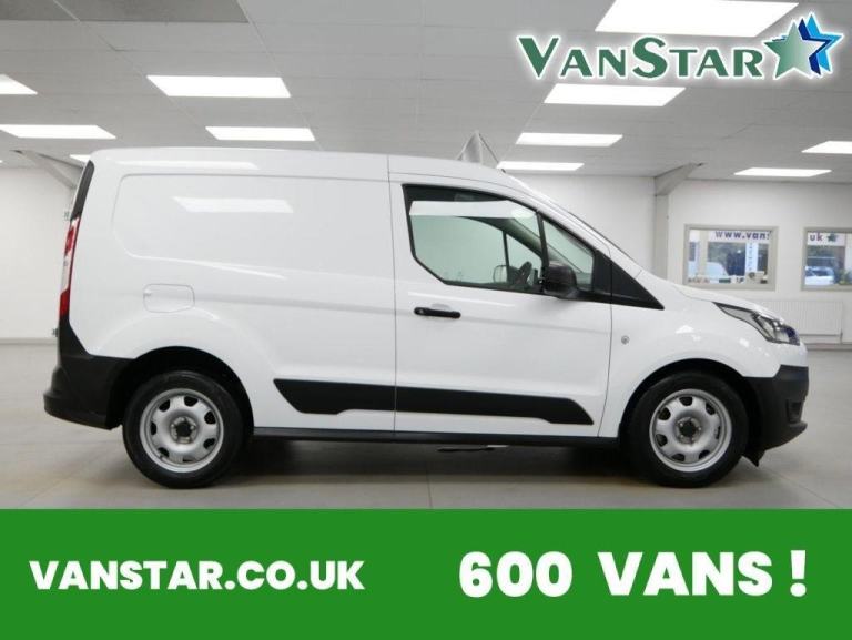 71 TRANSIT CONNECT 1.5 EBL 75 BHP L1 220 LEADER EDITION ( SAT NAV / CAMERA )