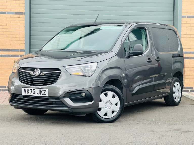 2022/72 VAUXHALL COMBO SPORTIVE 2000 1.5 TURBO D L1 | 3 SEATS | NEW TIMING BELT!