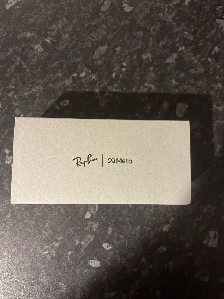 Ray-Ban Meta Skyler Gen 2 Smart Glasses - Shiny Chalky Grey