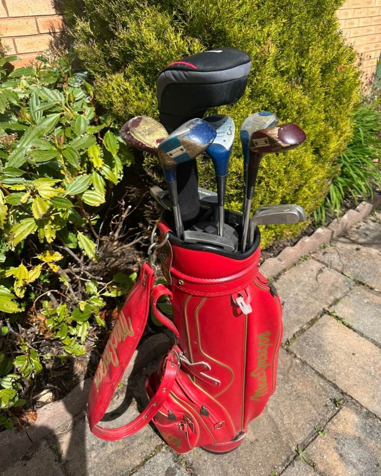 Macgregor golf bag bundle job lot ben sayers titleist and assortment golf clubs