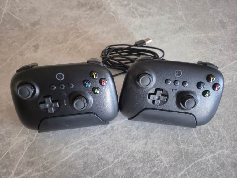 2 x 8BitDo ultimate 2.4G Controllers