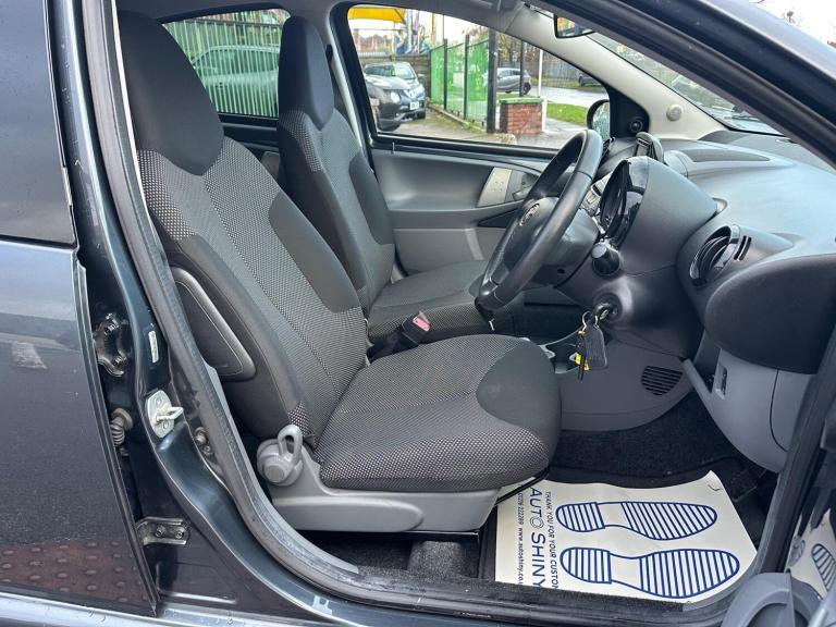 2011 Toyota AYGO 1.0 VVT-i Go MultiMode Euro 5 5dr (AC) HATCHBACK Petrol Automatic