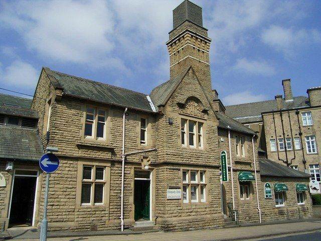TO RENT Treatment rooms/Offices/Workspace in central Shipley 