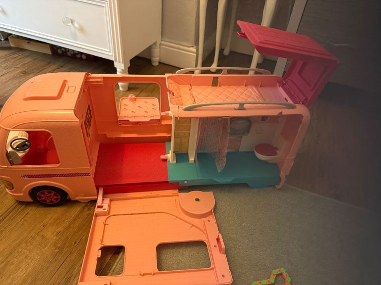 Barbie camper van 