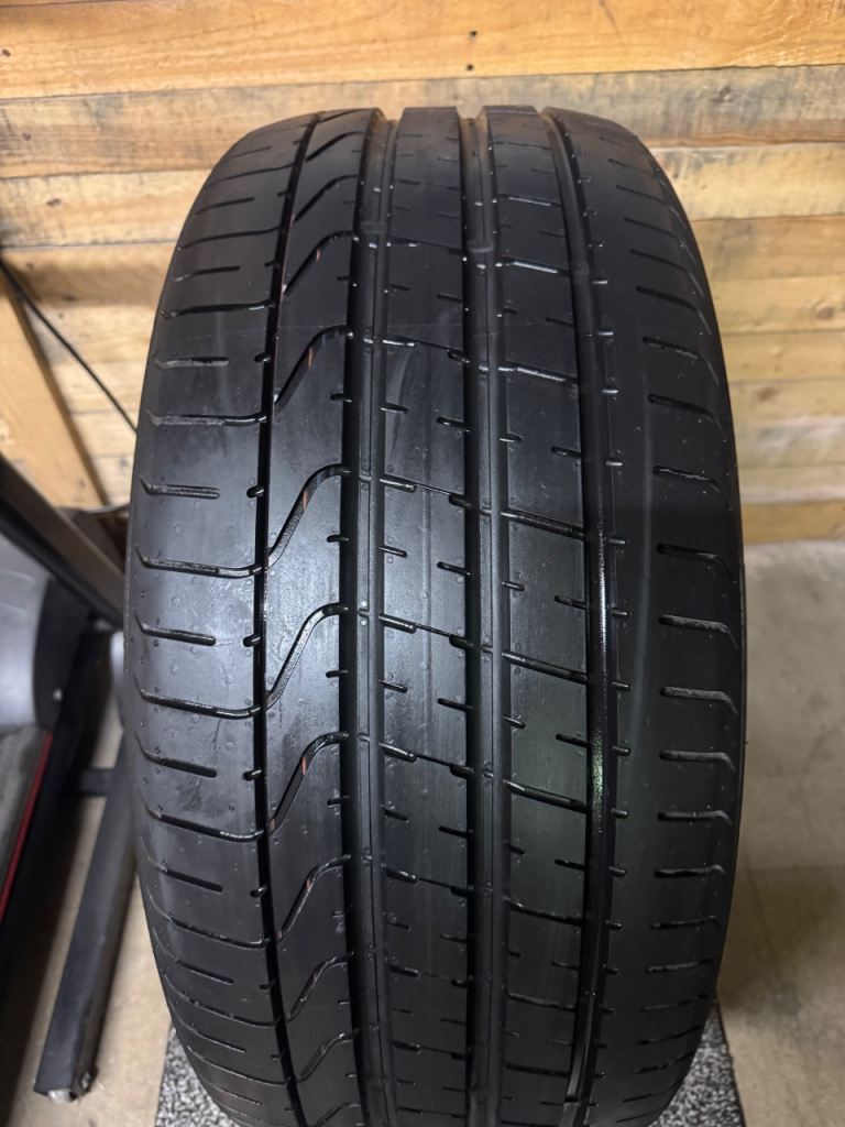 275/40/22 Pirelli pzero 
