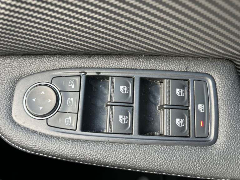 2023 Renault Clio 1.0 TCe RS Line Euro 6 (s/s) 5dr HATCHBACK Petrol Manual