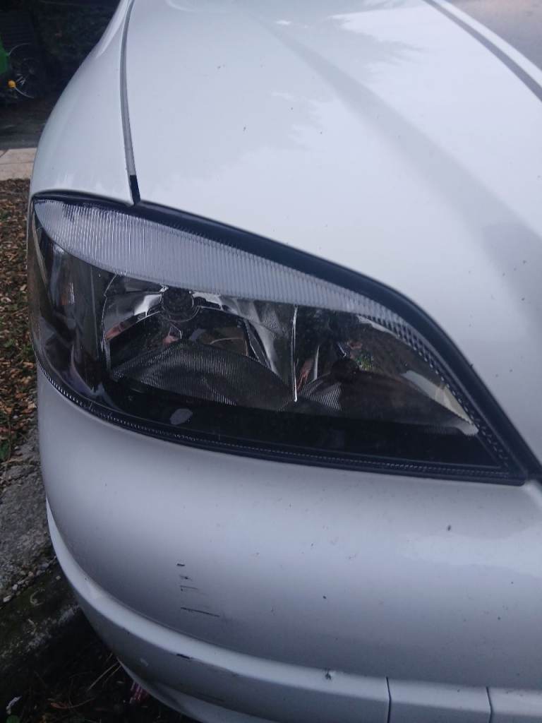 Astra g front head lights 