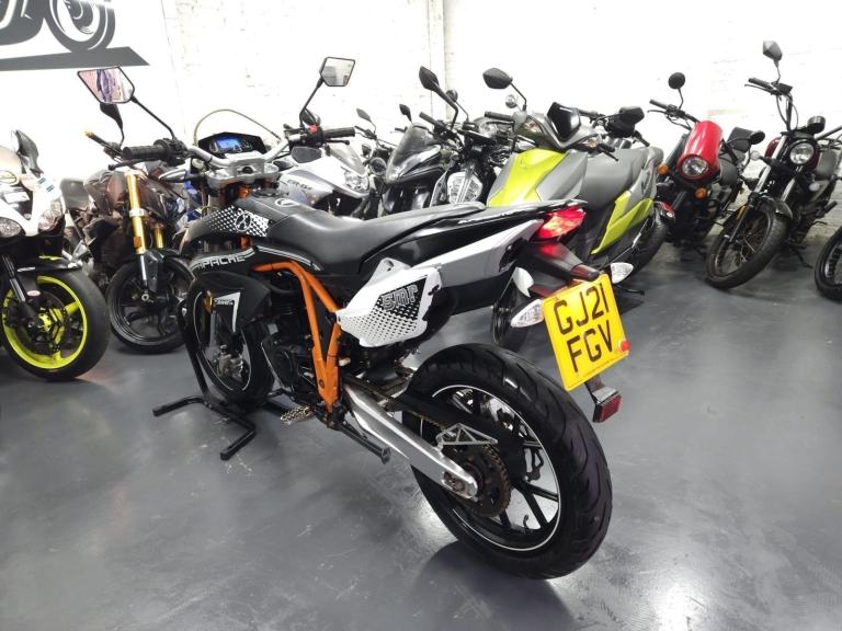 Sinnis Apache SMR 125 2021 