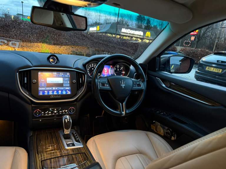 Maserati, GHIBLI, Saloon, 2015, Semi-Auto, 2987 (cc), 4 doors