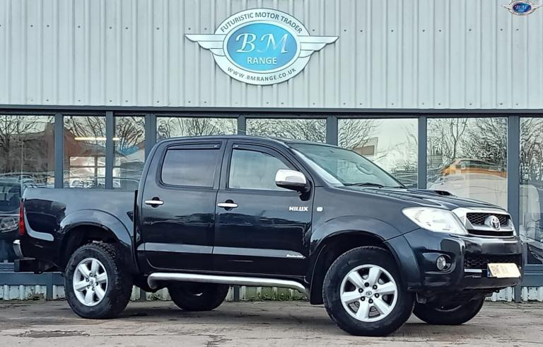 TOYOTA HILUX 3.0 D-4D Invincible Black Auto Diesel 2011