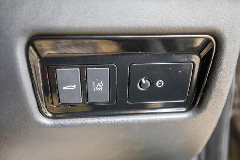 2015 Jaguar XE 2.0d R-Sport Saloon 4dr Diesel Auto Euro 6 (s/s) (180 ps) *Rear Camera + Ke SALOON...