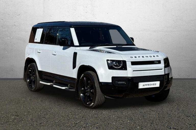 LAND ROVER DEFENDER 3.0 D300 X-Dynamic HSE 110 5dr Auto [7 Seat]