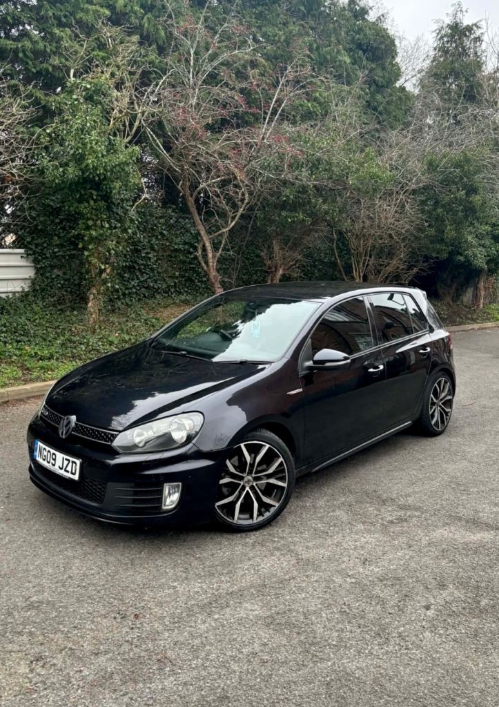 VOLKSWAGEN GOLF GTD
