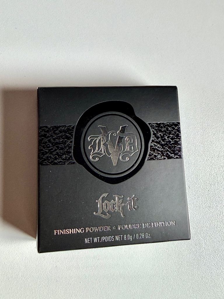 KVD Lock-It Finishing Powder in Fair 10 – Brand New