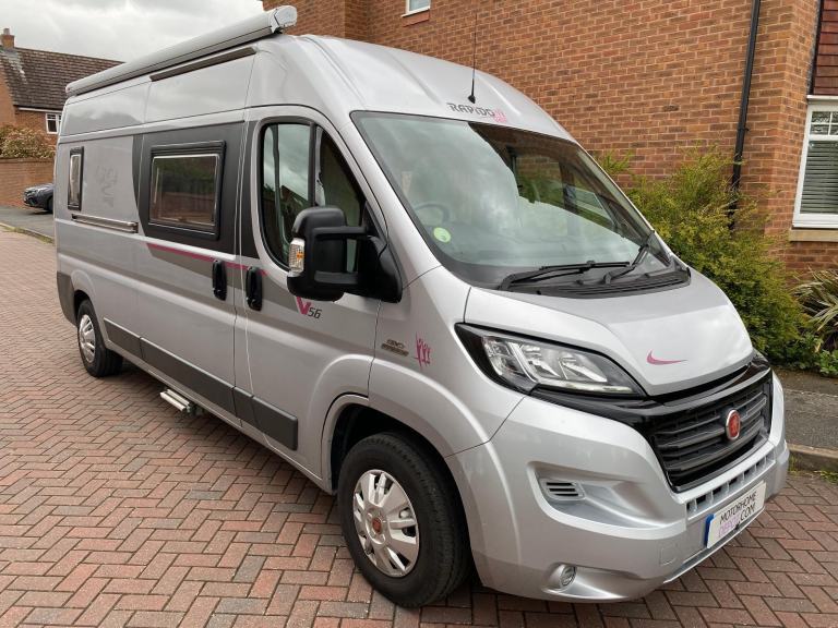 RAPIDO V56 - 2015 - SWING UP DOUBLE FRENCH BED - STORAGE OPTIONS - SUB 6M