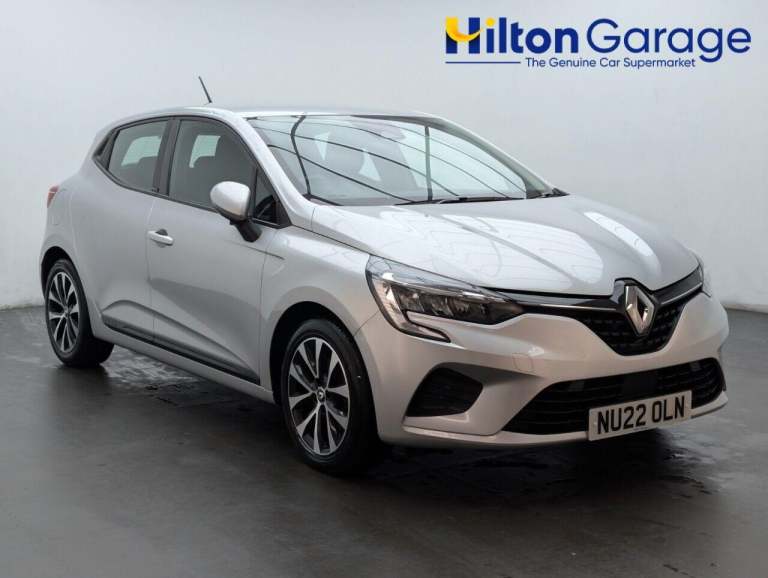 2022 Renault Clio 1.6 E-TECH Iconic Hatchback 5dr Petrol Hybrid Auto Euro 6 (s/s) (140 ps) NA HAT...