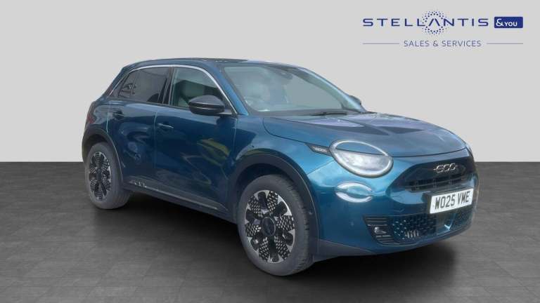 2025 Fiat 600 1.2 MHEV La Prima SUV 5dr Petrol Hybrid e-DCT Euro 6 (s/s) (136 ps) SUV Hybrid Auto...
