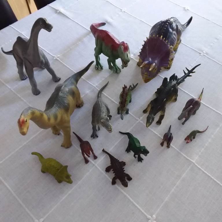 Assorted dinosaur
