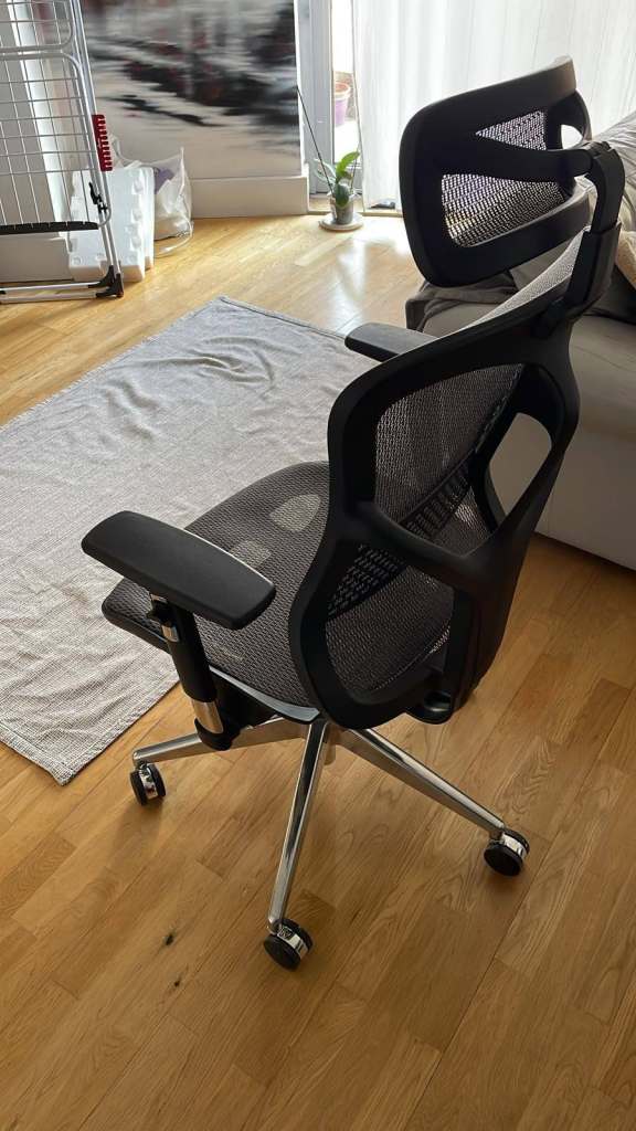 Gaming/Office Chair – Very Good Condition