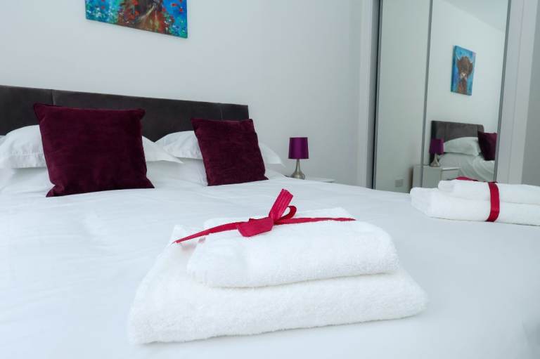 2 bedroom en suite flat in Slackbuie weekly lets