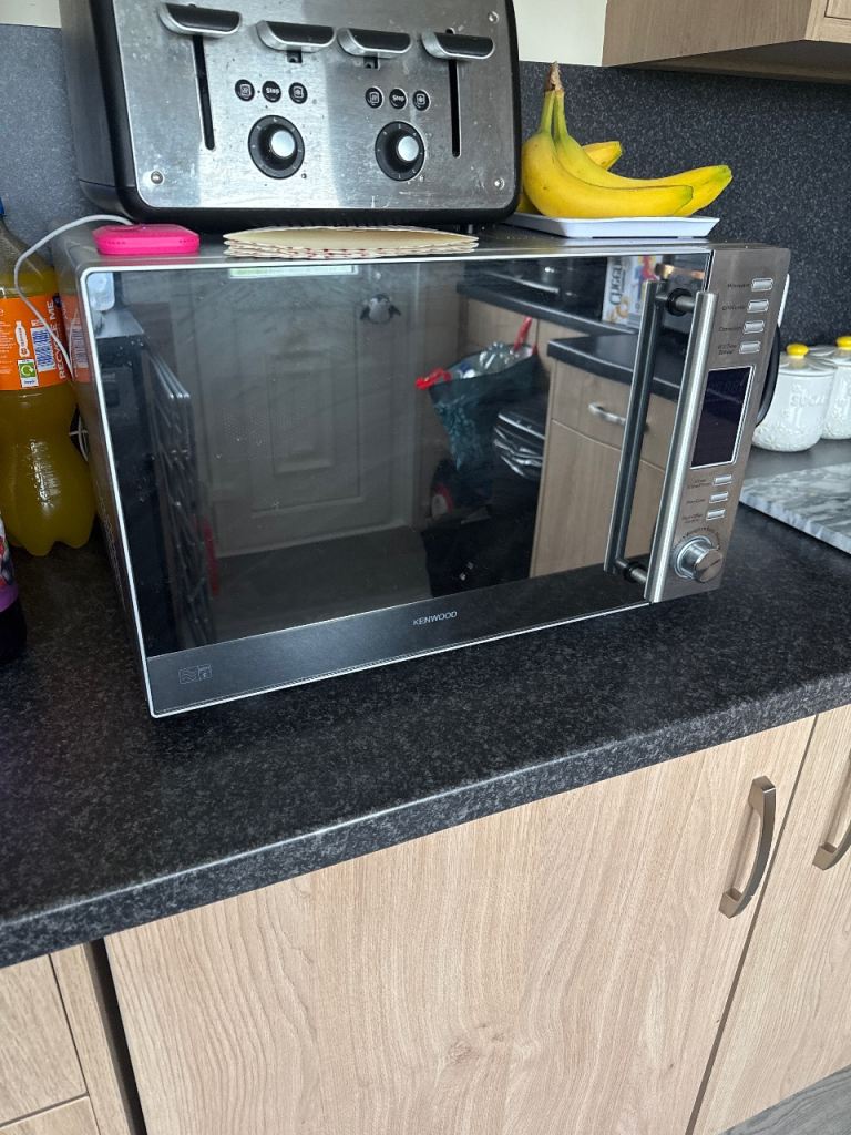 Pre loved combi microwave 