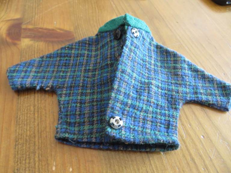 GREEN (not blue)  Tressy outfit from 1960 top and a skirt