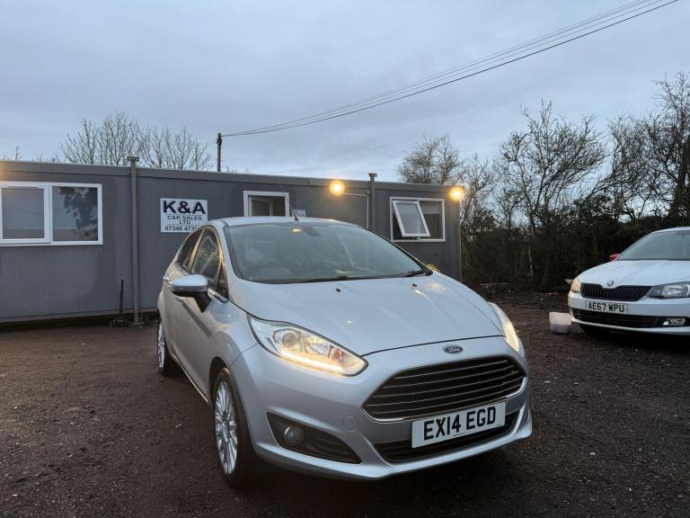 2014 Ford Fiesta 1.0T EcoBoost Titanium Euro 5 (s/s) 5dr HATCHBACK Petrol Manual