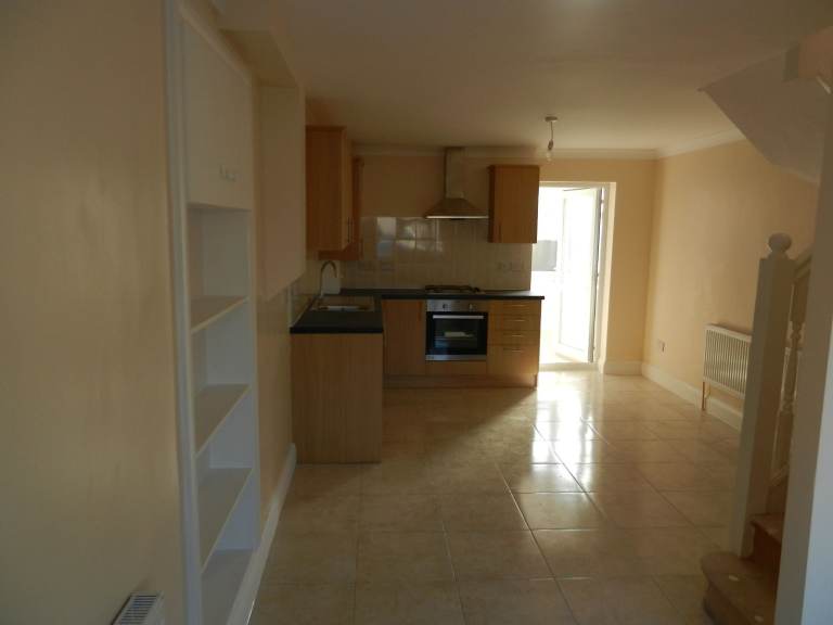 Very nice studio flat for rent in WALTHAMSTOW! 1 mins walk to station