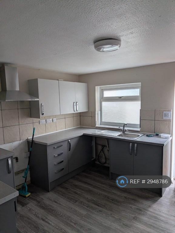 2 bedroom house in Penrhyn Court, Swansea, SA6 (2 bed) (#2948786)