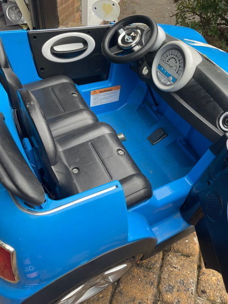 Electric mini outdoor car 