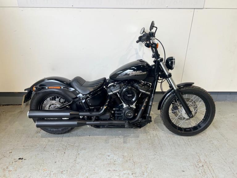 2018 Harley-Davidson SOFTAIL STREET BOB FXBB Solid Colour  Petrol Manual