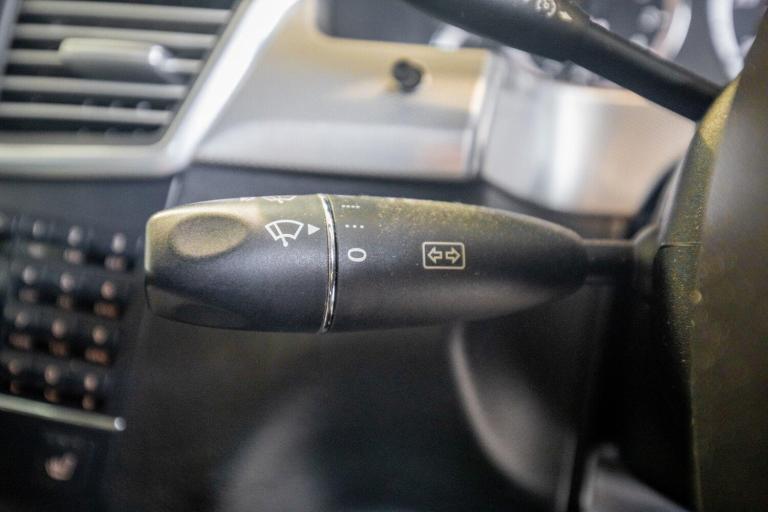 2009 Mercedes-Benz E Class E220 CDI BlueEFFICIENCY SE 4dr Tip Auto SALOON DIESEL Automatic