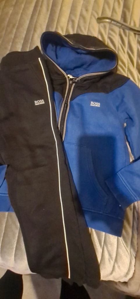 Boys tracksuit Hugo boss age 12 black blue 11/13