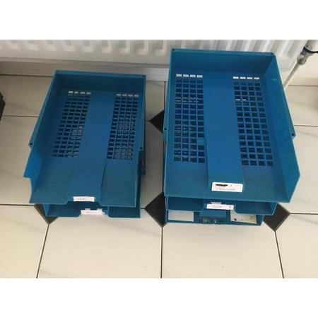 5 x stackable paper trays 