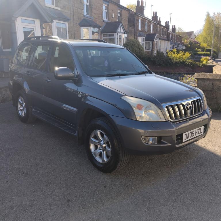 TOYOTA LAND CRUISER 3.0 D-4D LC4 AUTOMATIC 2005 / 05 @ MCD CARS 