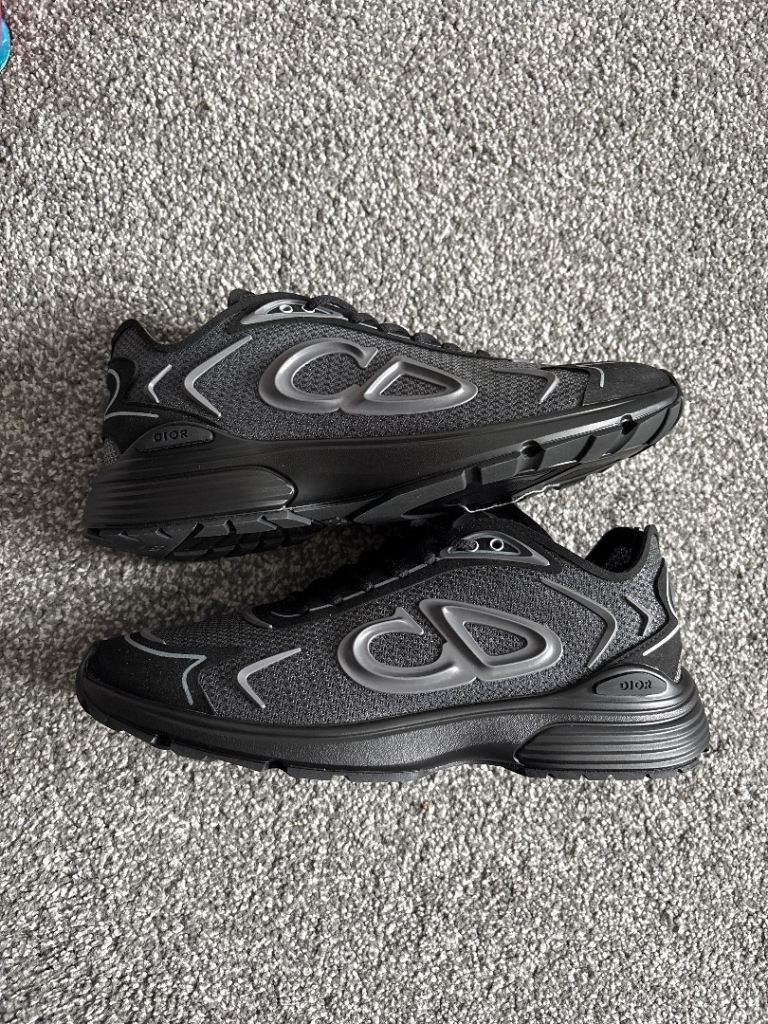 Brand New Black Trainers – Stylish and Comfortable