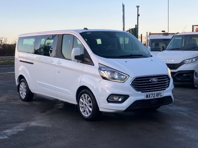 THFORD TOURNEO CUSTOM 9 SEATER WITH AIRCON. 18,995+VAT