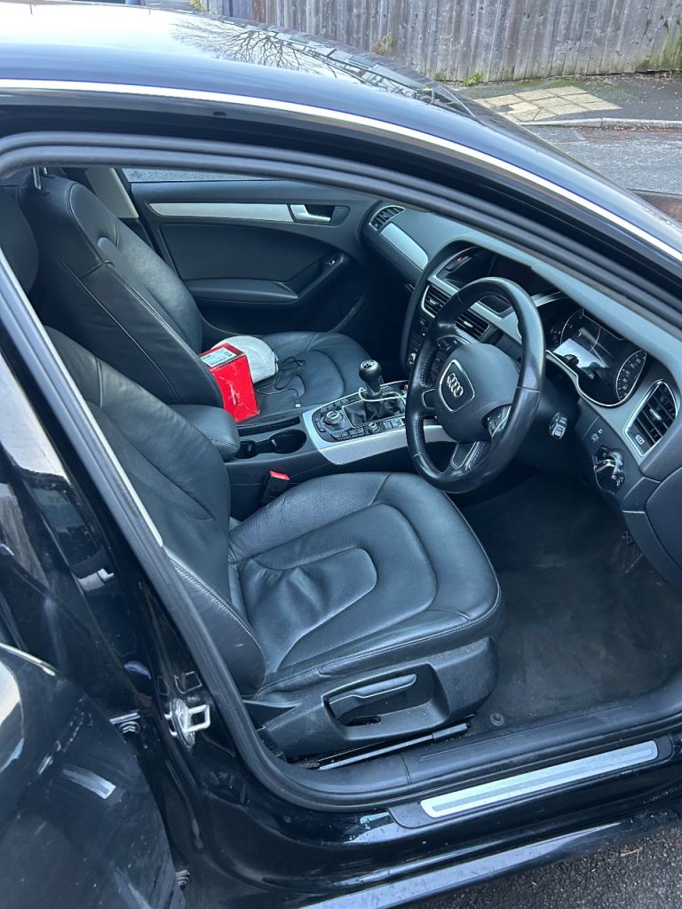 Audi, A4, Saloon, 2012, Manual, 1968 (cc), 4 doors