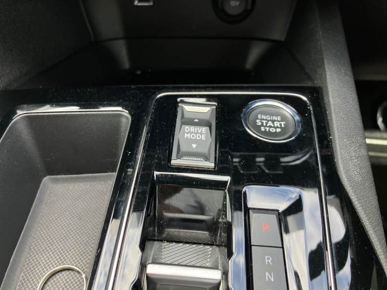 2023 Peugeot 3008 1.2 PureTech GT 5dr EAT8 Estate PETROL Automatic