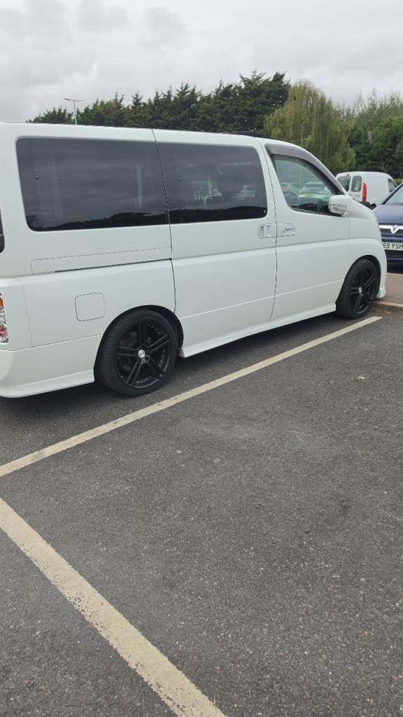 Nissan Elgrand Automatic mpv estate 