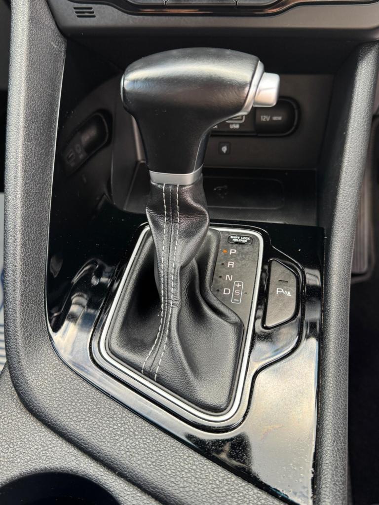 2017 Kia Niro 1.6h GDi 3 DCT Euro 6 (s/s) 5dr ESTATE Petrol/Electric Hybrid Automatic