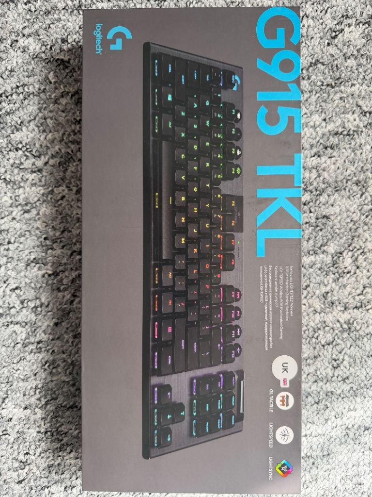Logitech G915 TKL Gaming Keyboard – opened, hardly used