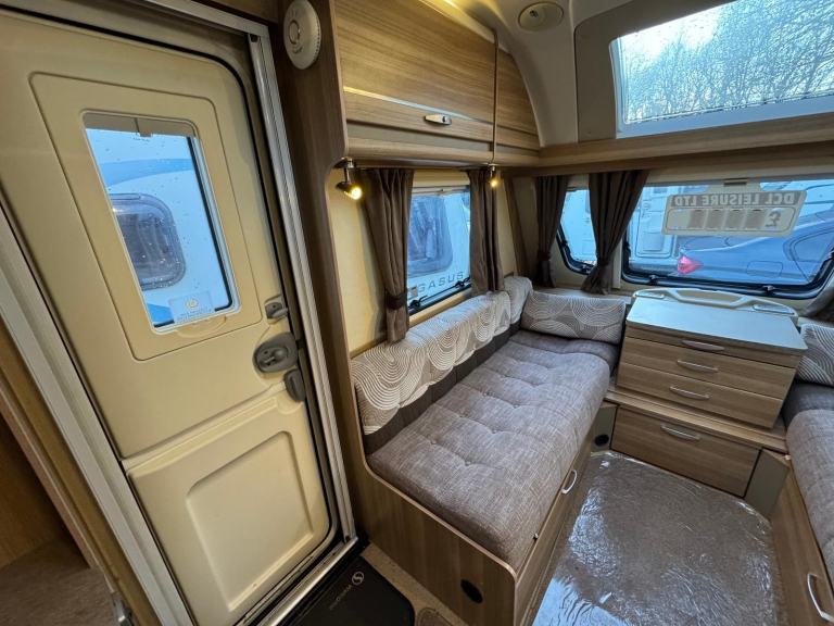 ⭐️ 2013 STERLING ECCLES SPORT 554 ⭐️ FIXED BED 4 BERTH ⭐️ LARGE SOLAR PANEL ⭐️