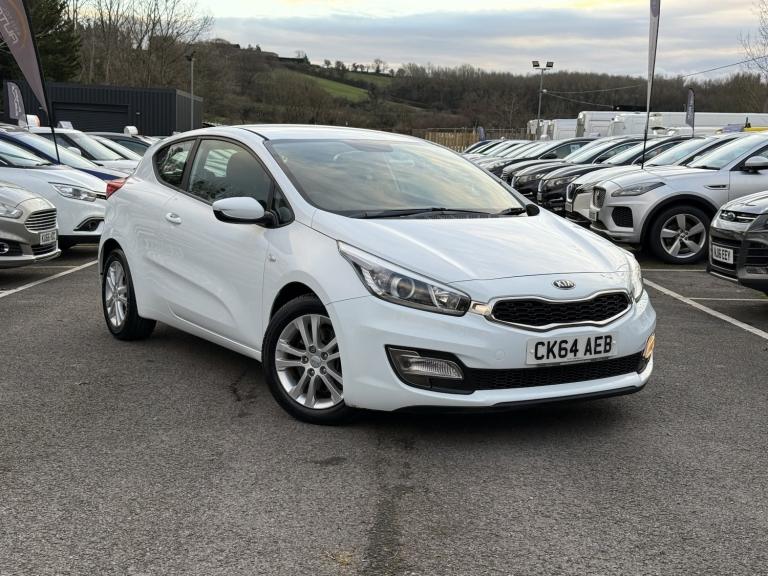 2014 KIA PROCEED 1.4 VR7 ULEZ Petrol Manual 3 Door White