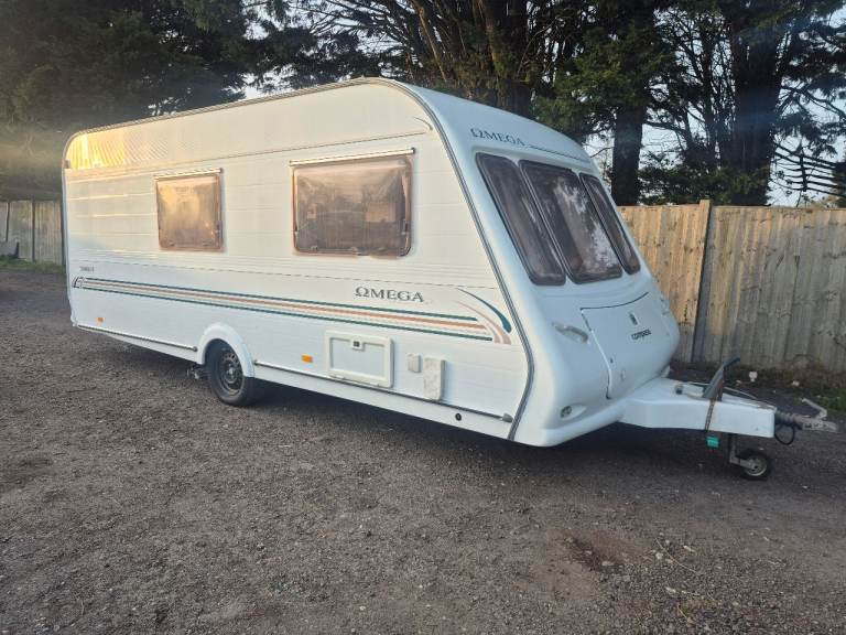 Compass omega 500/4 4 berth touring caravan year 2001 crist registered 